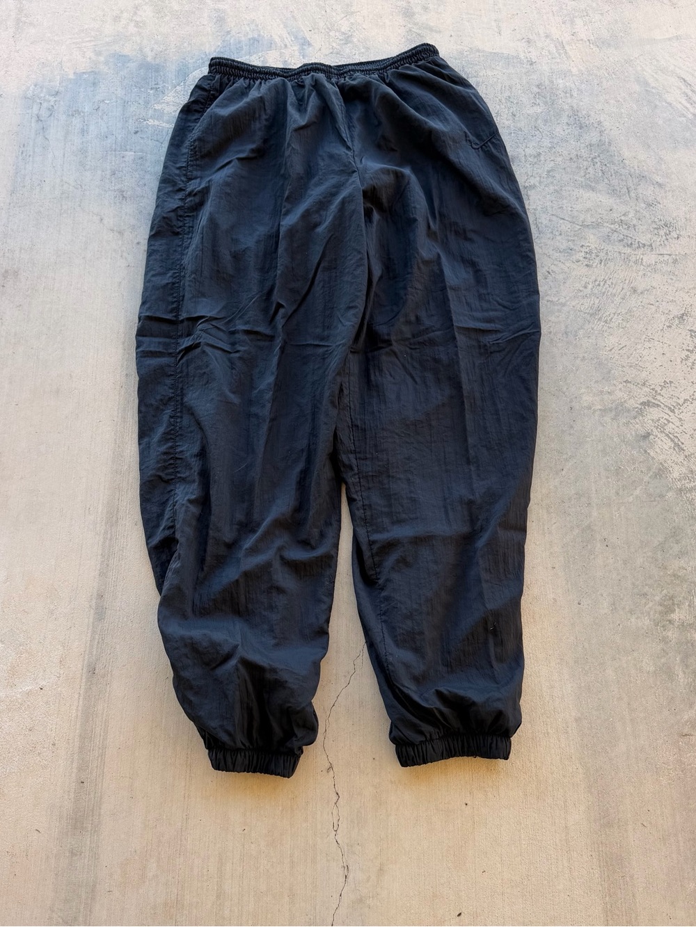 Vintage 90s Nike Men's Black Jogger track pants with Elastic Cuffs